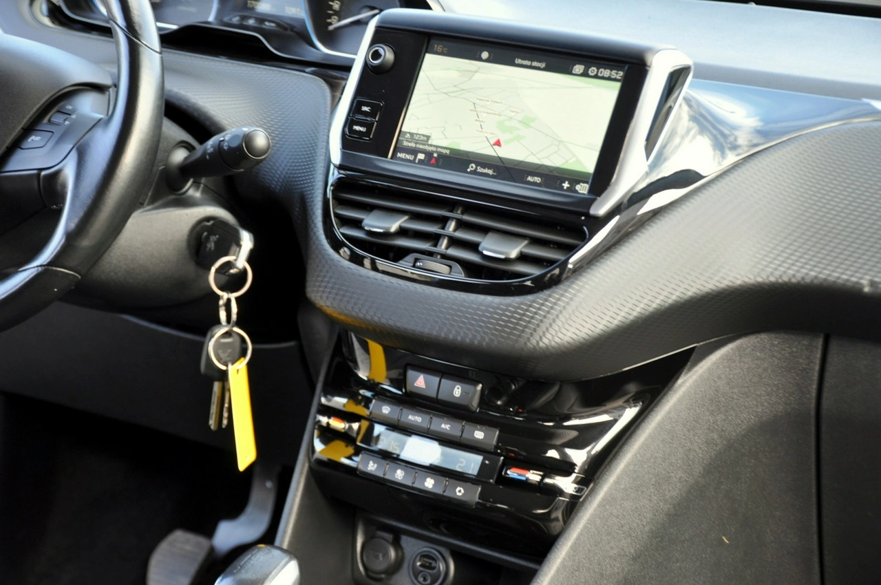 Peugeot 2008 - Zdjęcie 27
