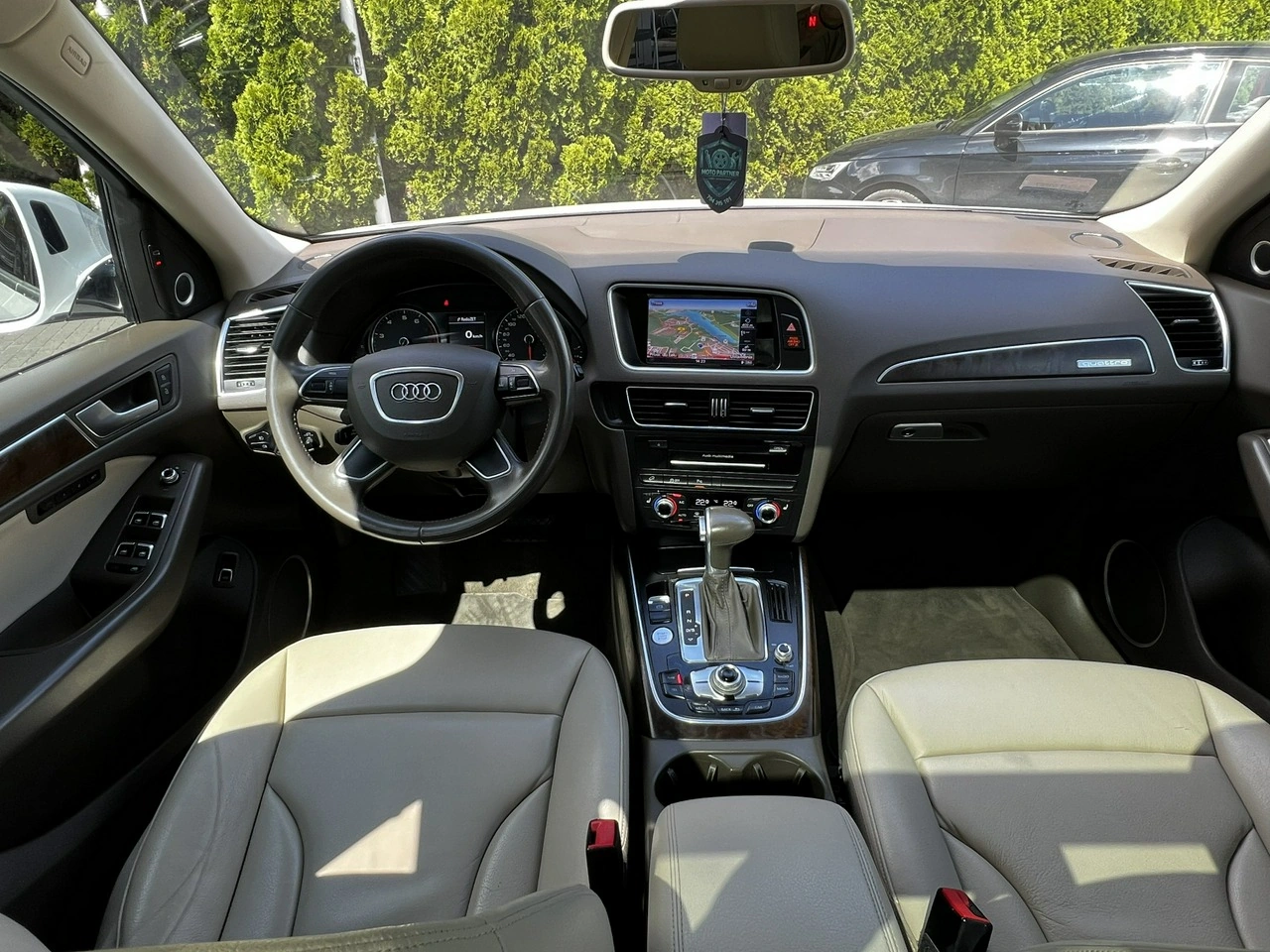 Audi Q5 - Zdjęcie 9