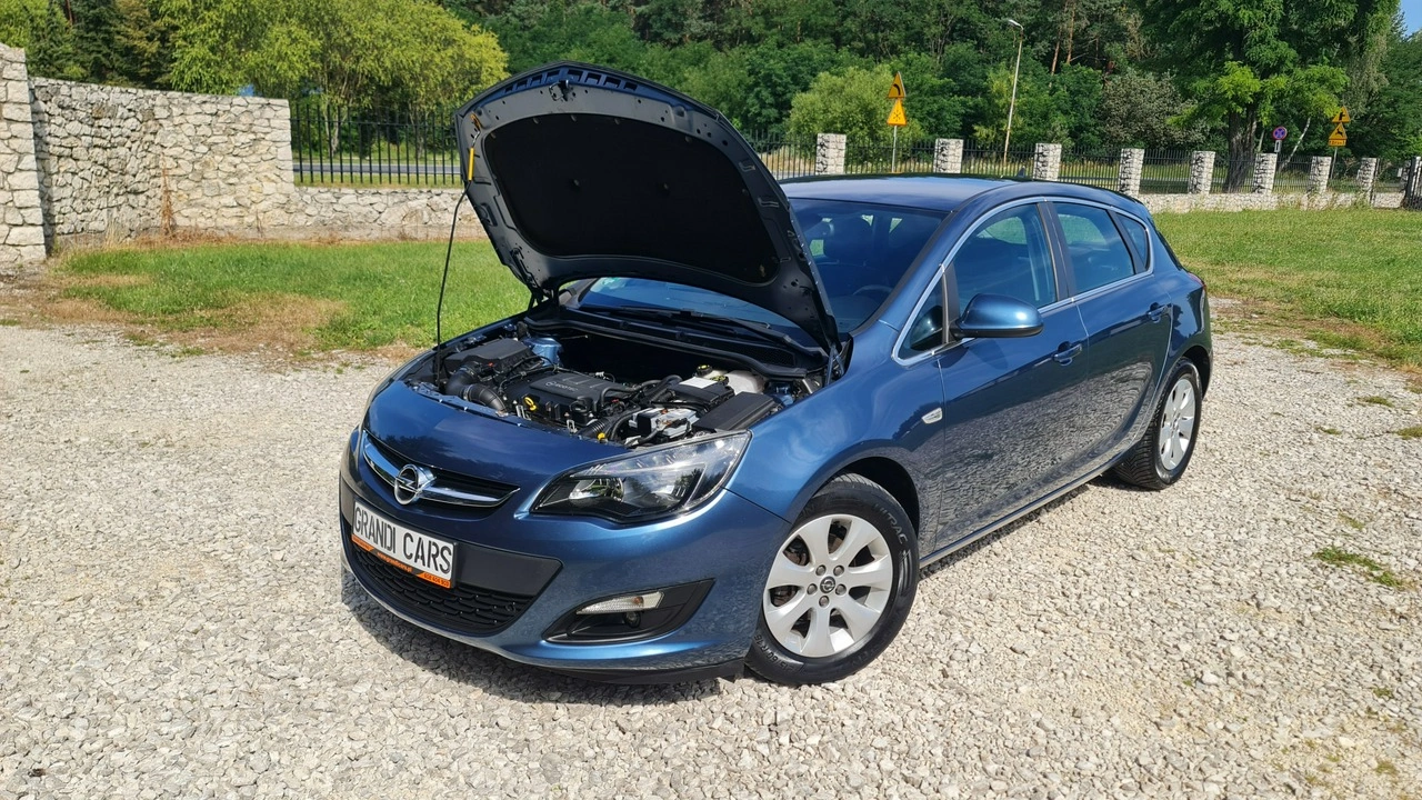 Opel Astra - Zdjęcie 31