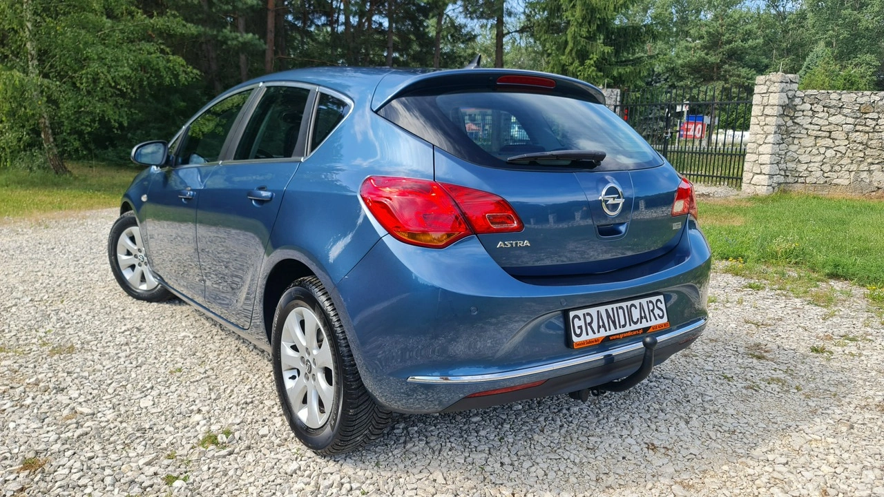 Opel Astra - Zdjęcie 3