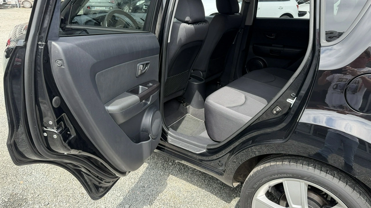 Kia Soul - Zdjęcie 24