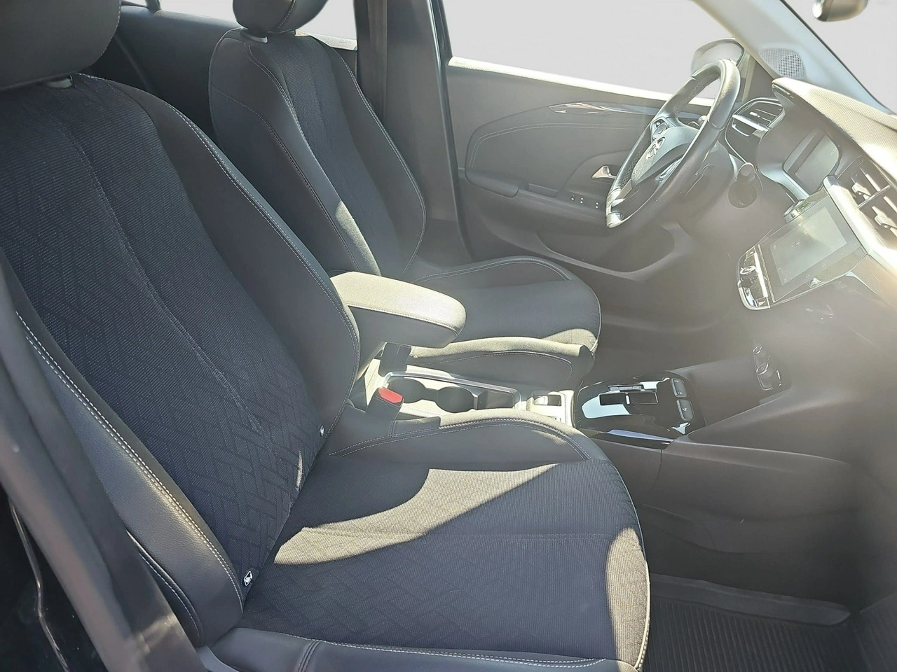 Opel Corsa - Zdjęcie 16