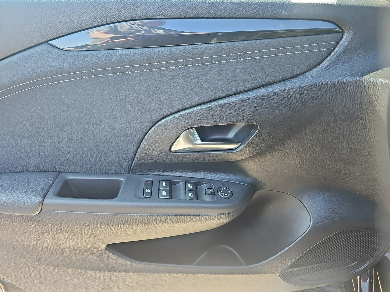 Opel Corsa - Zdjęcie 18