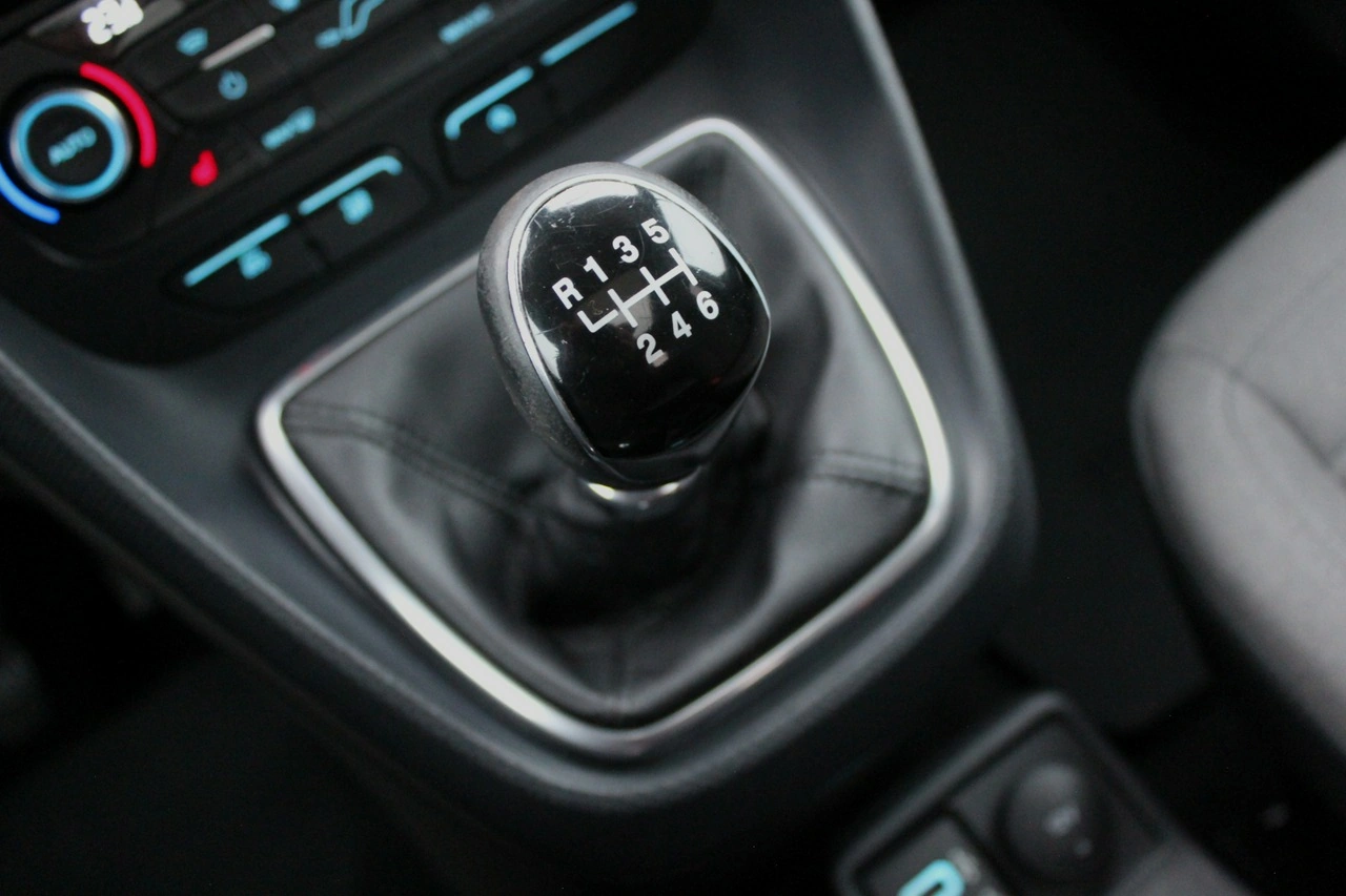 Ford Tourneo Connect - Zdjęcie 18