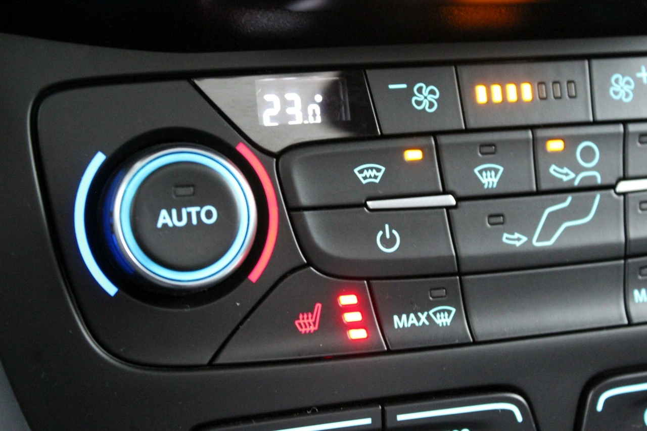 Ford Tourneo Connect - Zdjęcie 22