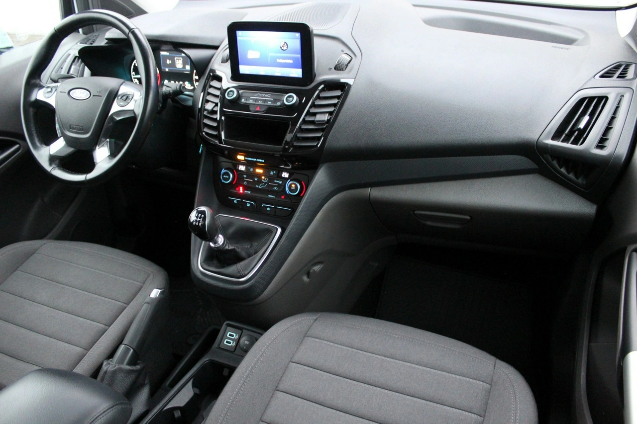Ford Tourneo Connect - Zdjęcie 28