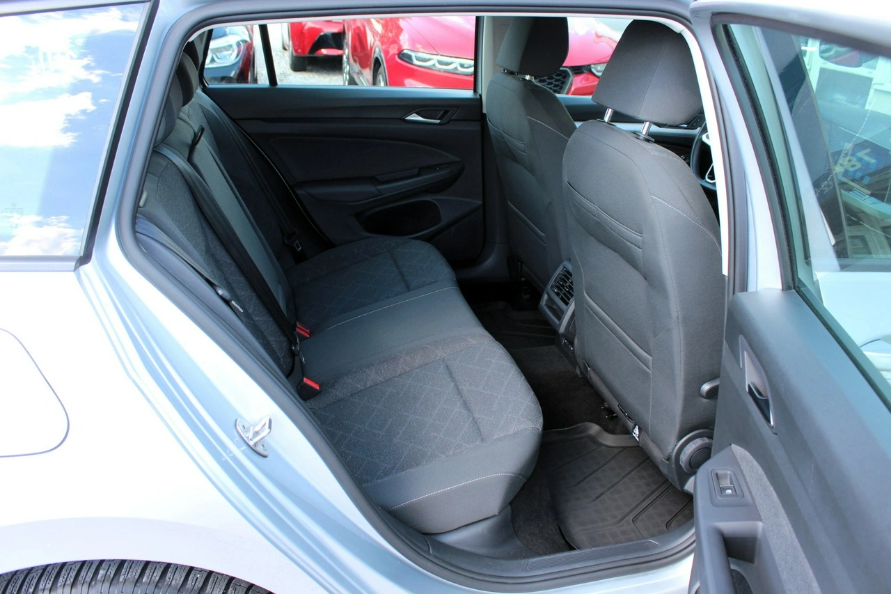 Volkswagen Golf Variant - Zdjęcie 9