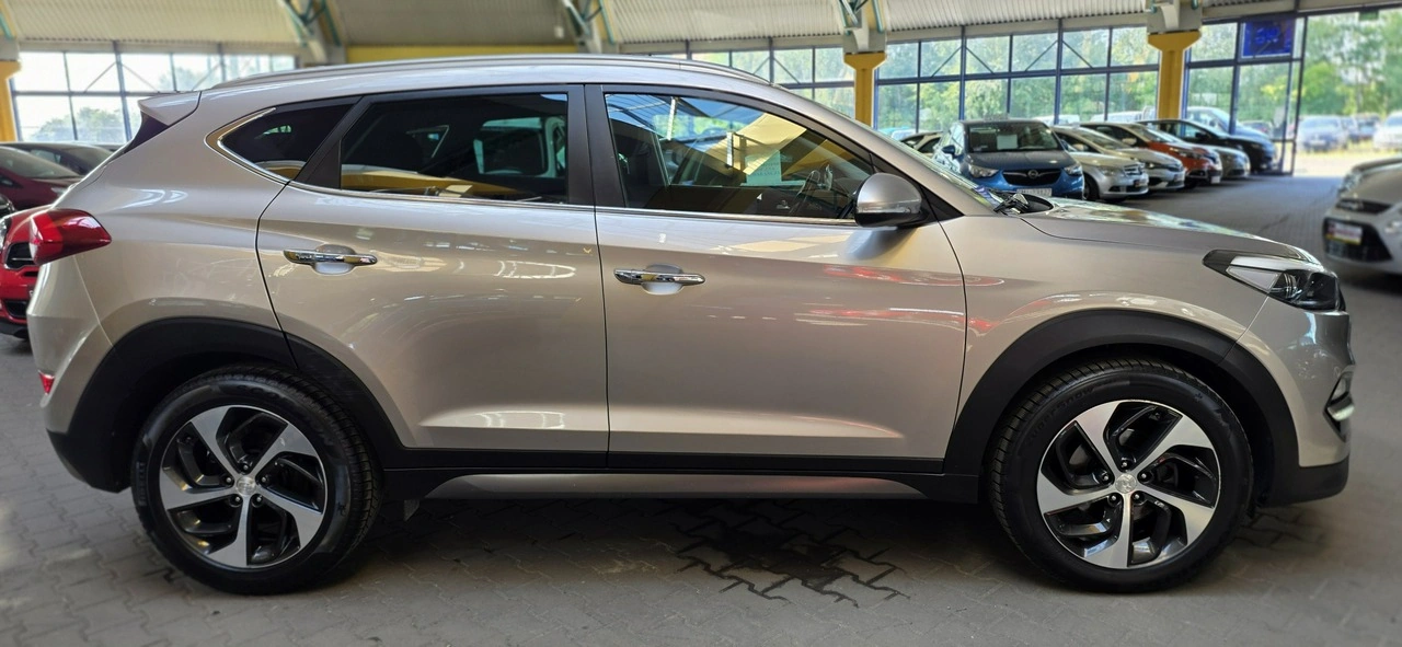 Hyundai Tucson - Zdjęcie 9