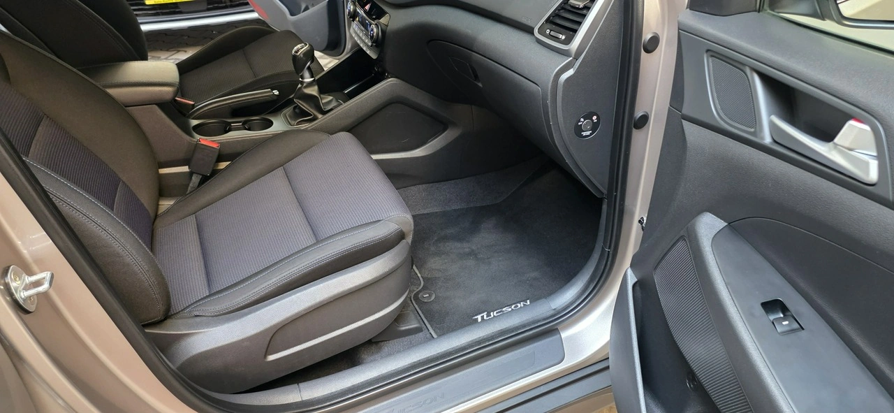 Hyundai Tucson - Zdjęcie 16