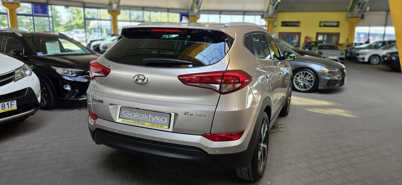 Hyundai Tucson - Zdjęcie 8