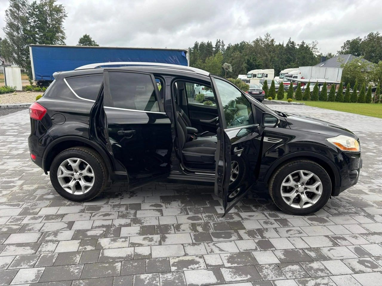 Ford Kuga - Zdjęcie 9