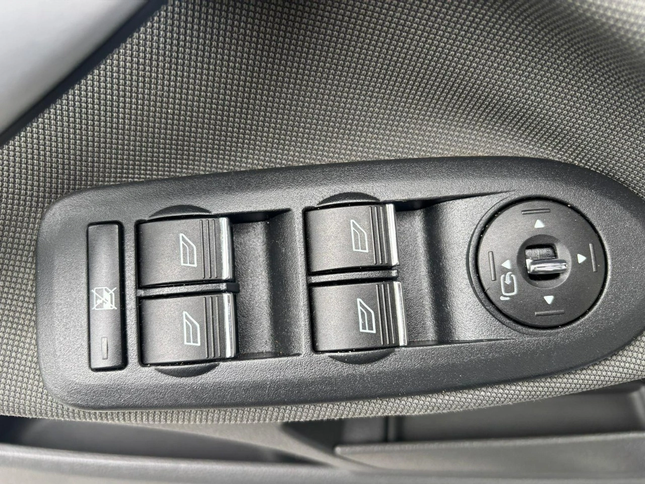 Ford Kuga - Zdjęcie 16