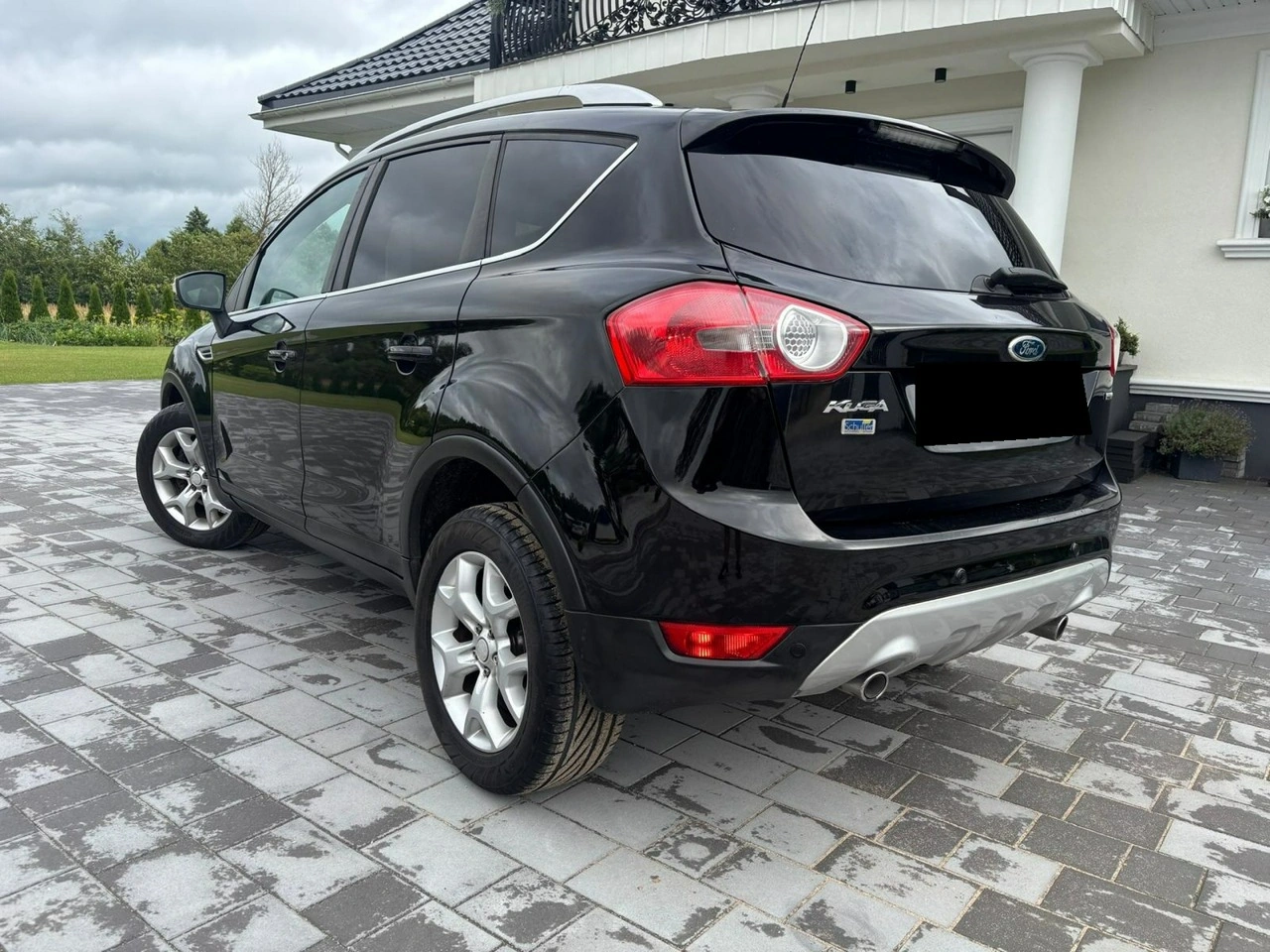 Ford Kuga - Zdjęcie 2