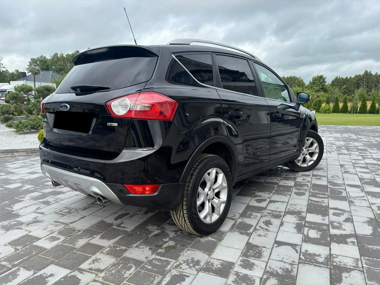 Ford Kuga - Zdjęcie 39