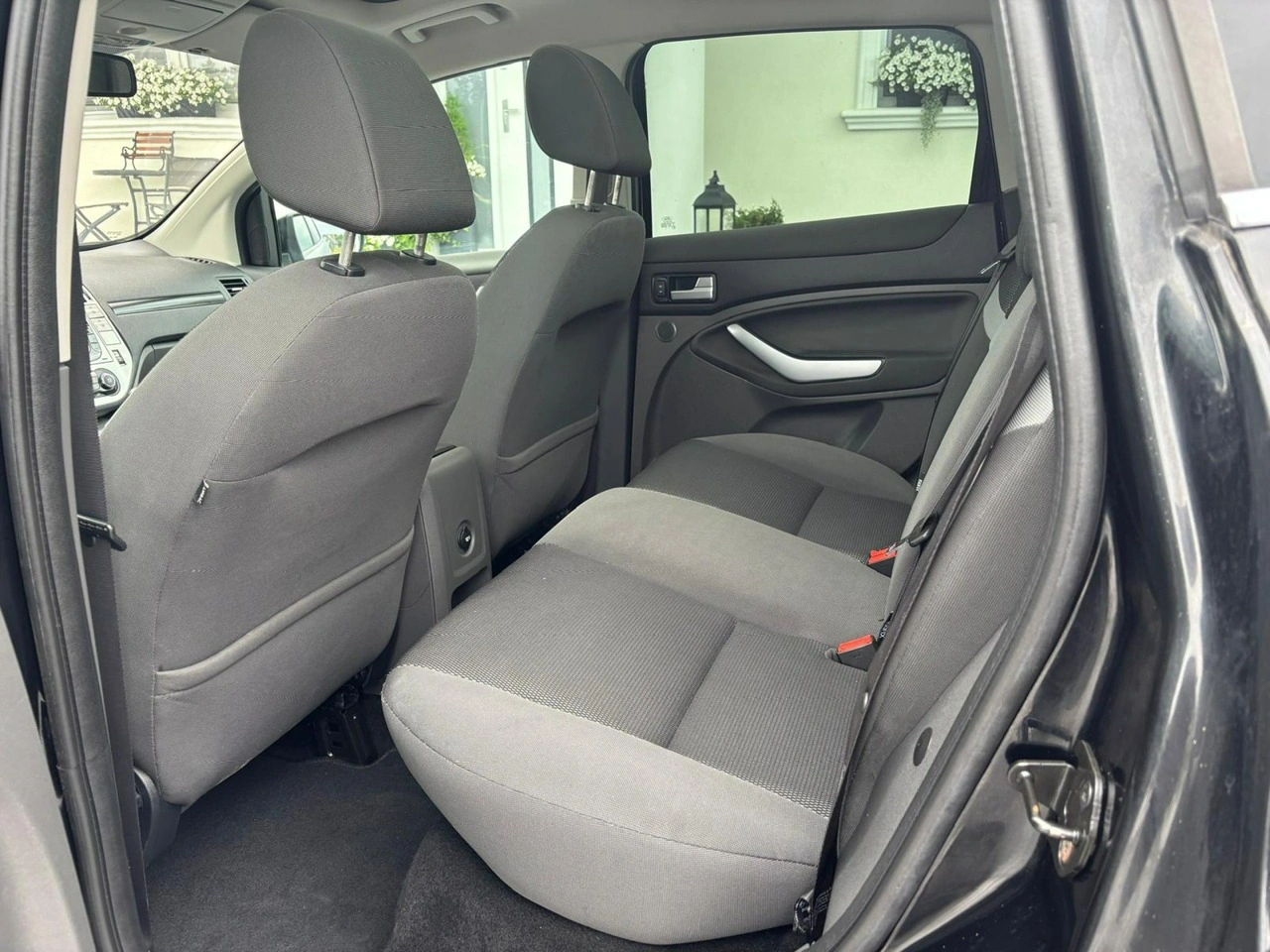 Ford Kuga - Zdjęcie 47