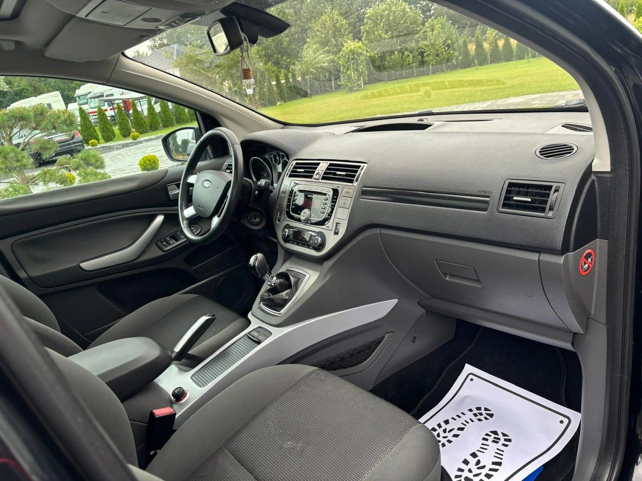 Ford Kuga - Zdjęcie 4