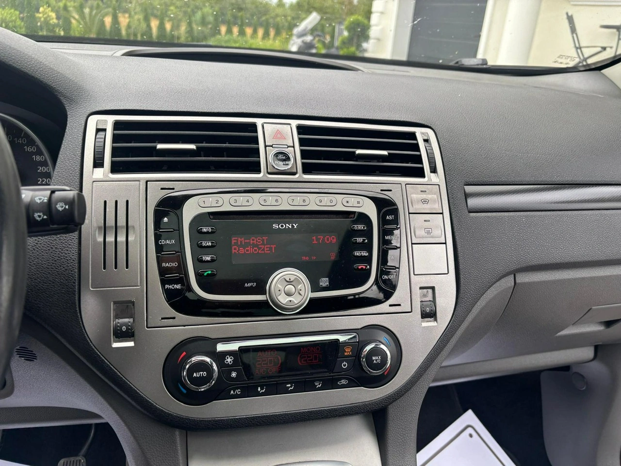Ford Kuga - Zdjęcie 6