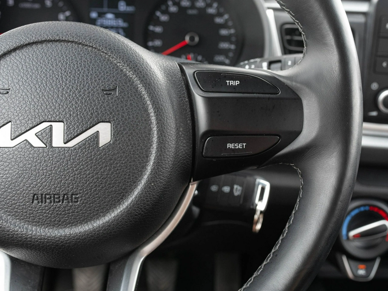 Kia Rio - Zdjęcie 13