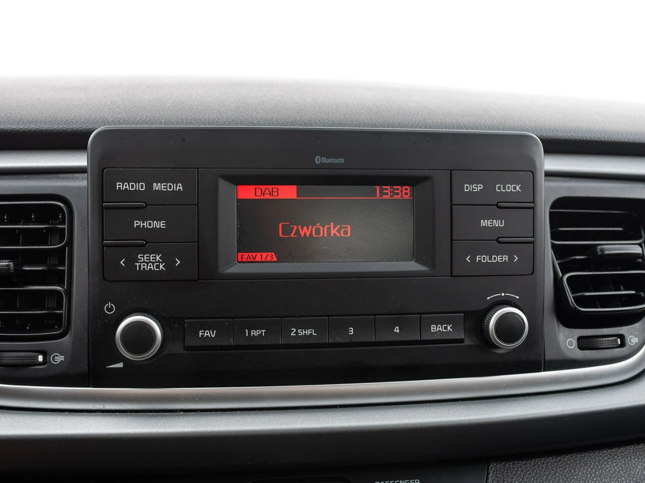 Kia Rio - Zdjęcie 17