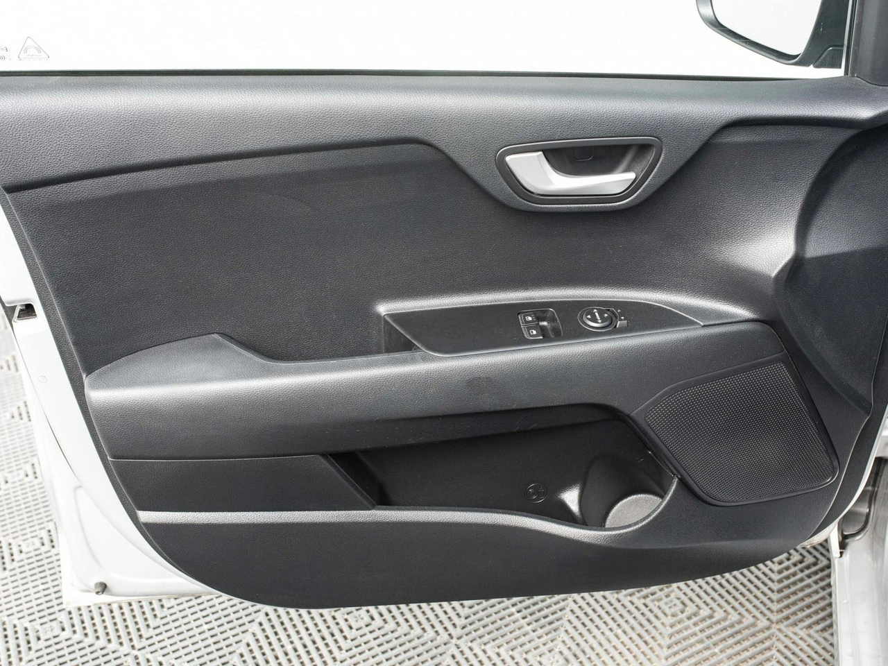 Kia Rio - Zdjęcie 8