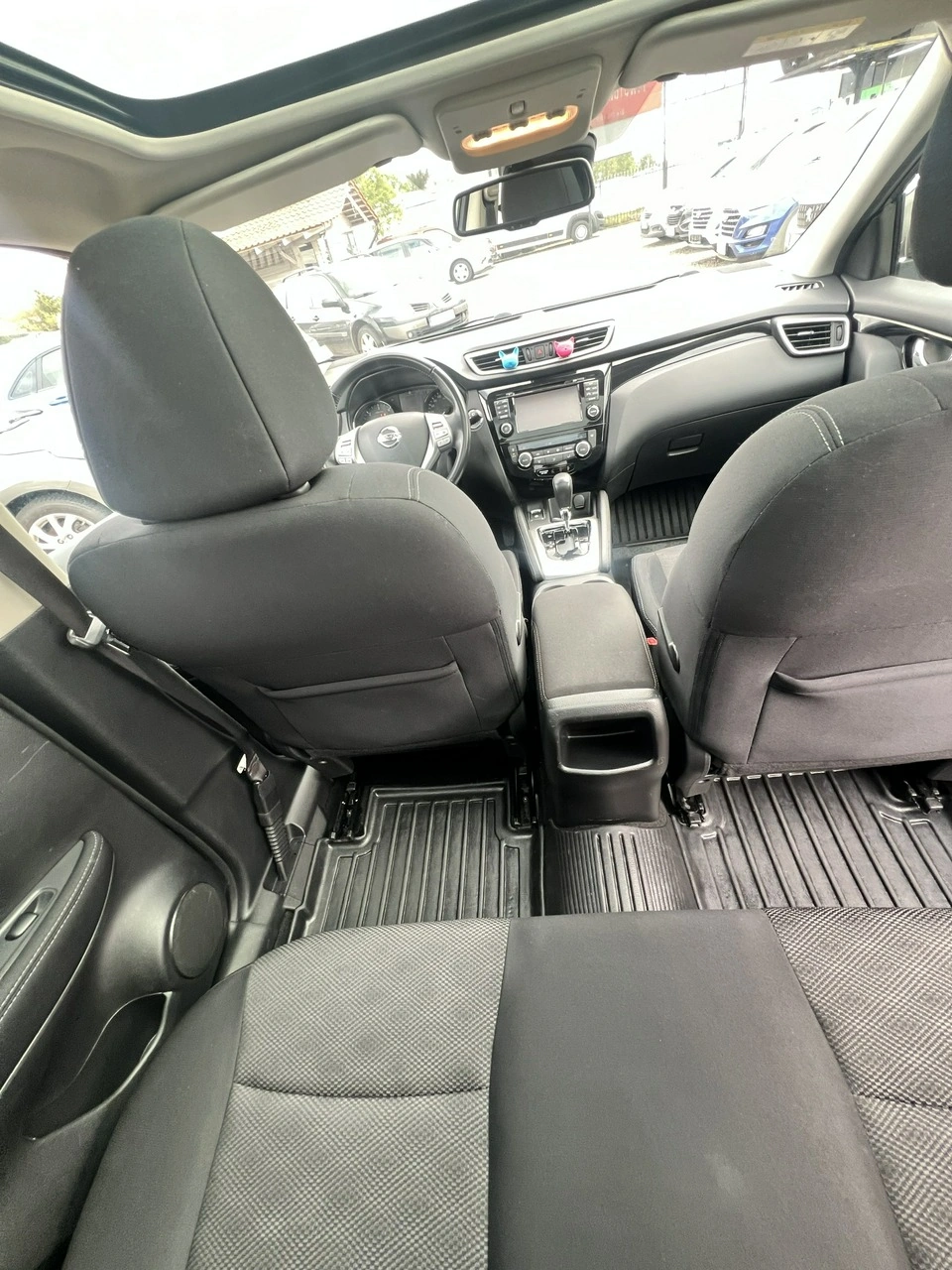 Nissan Qashqai - Zdjęcie 10