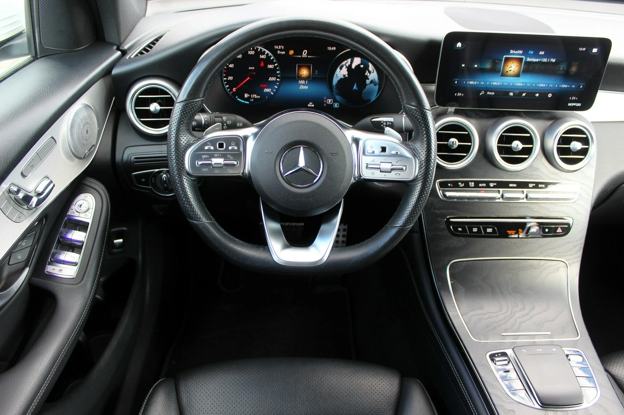 Mercedes GLC 300 - Zdjęcie 11