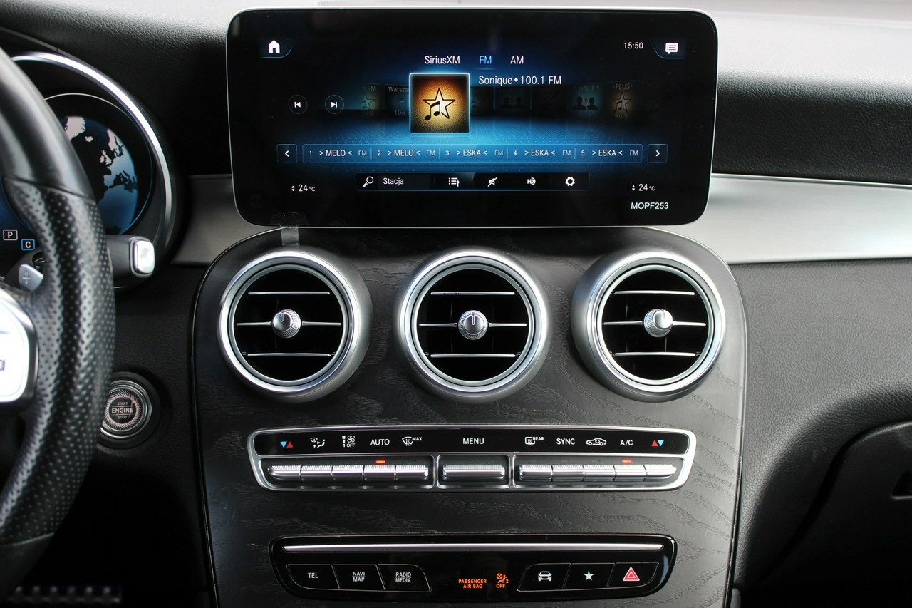 Mercedes GLC 300 - Zdjęcie 14