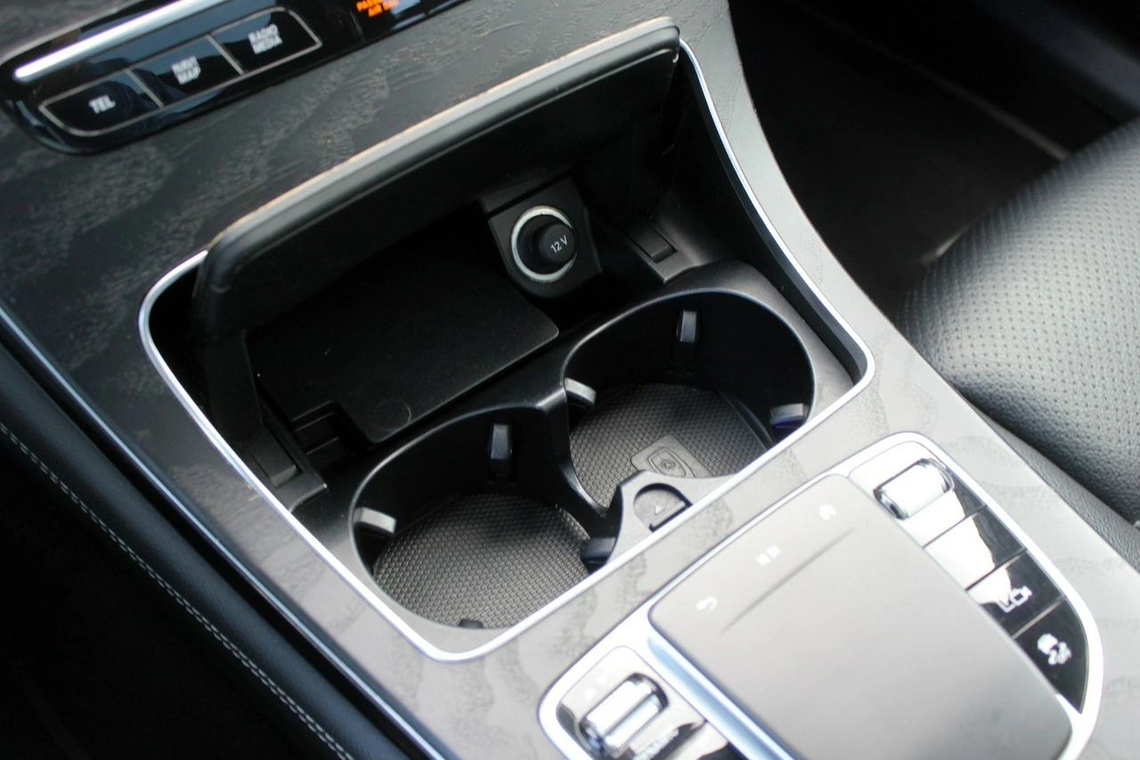 Mercedes GLC 300 - Zdjęcie 29