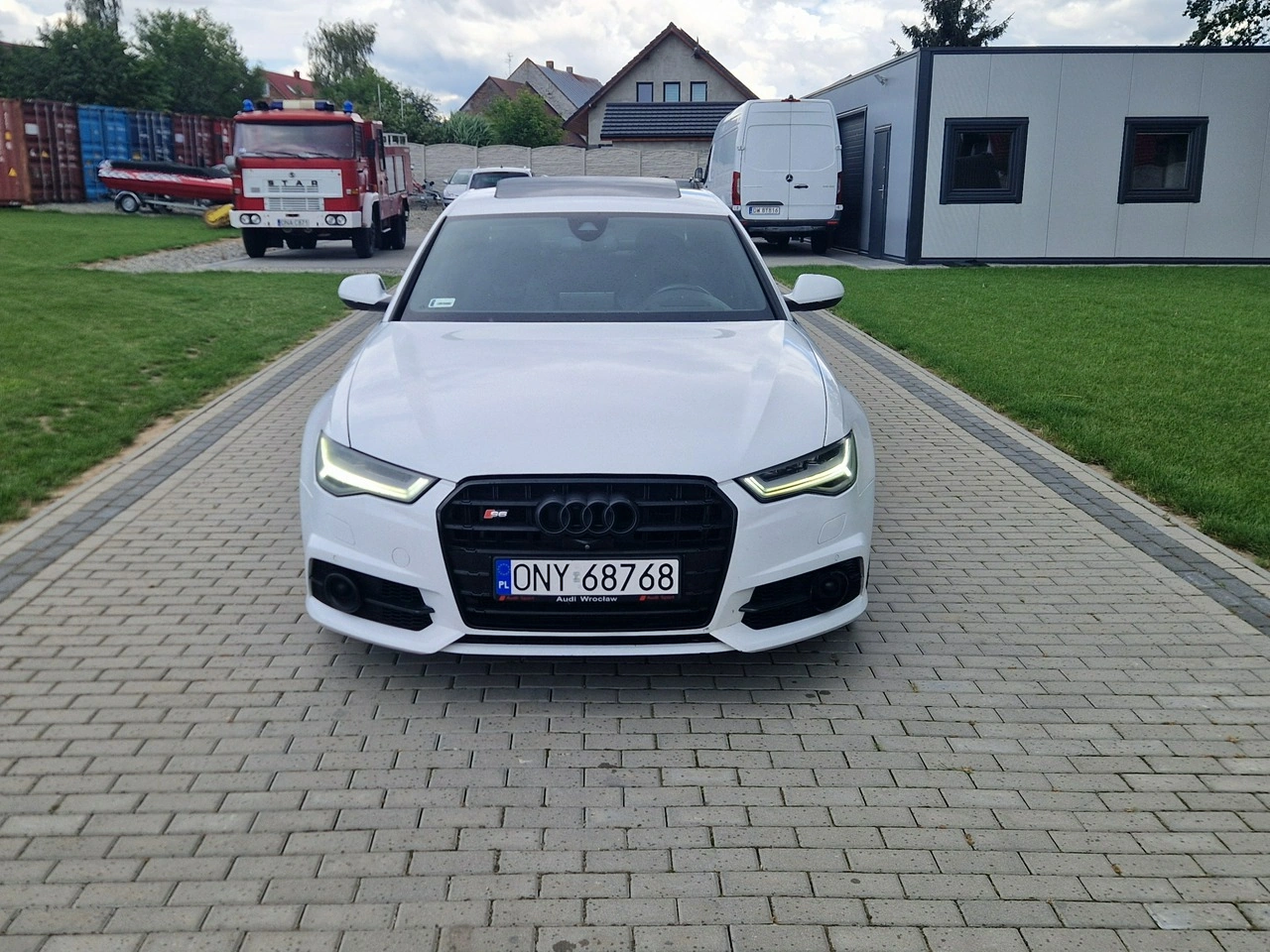 Audi S6 - Zdjęcie 4