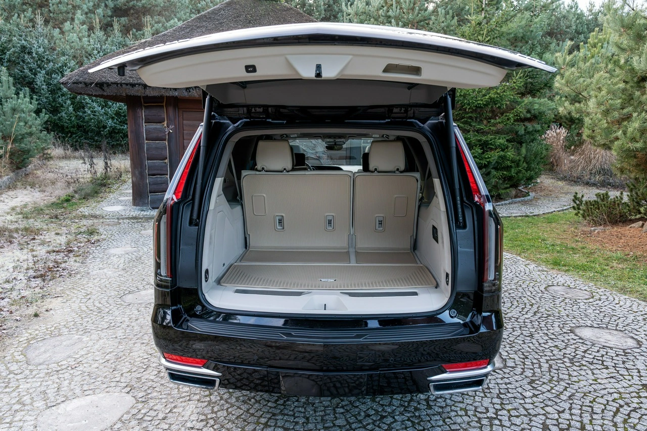 Cadillac Escalade - Zdjęcie 35