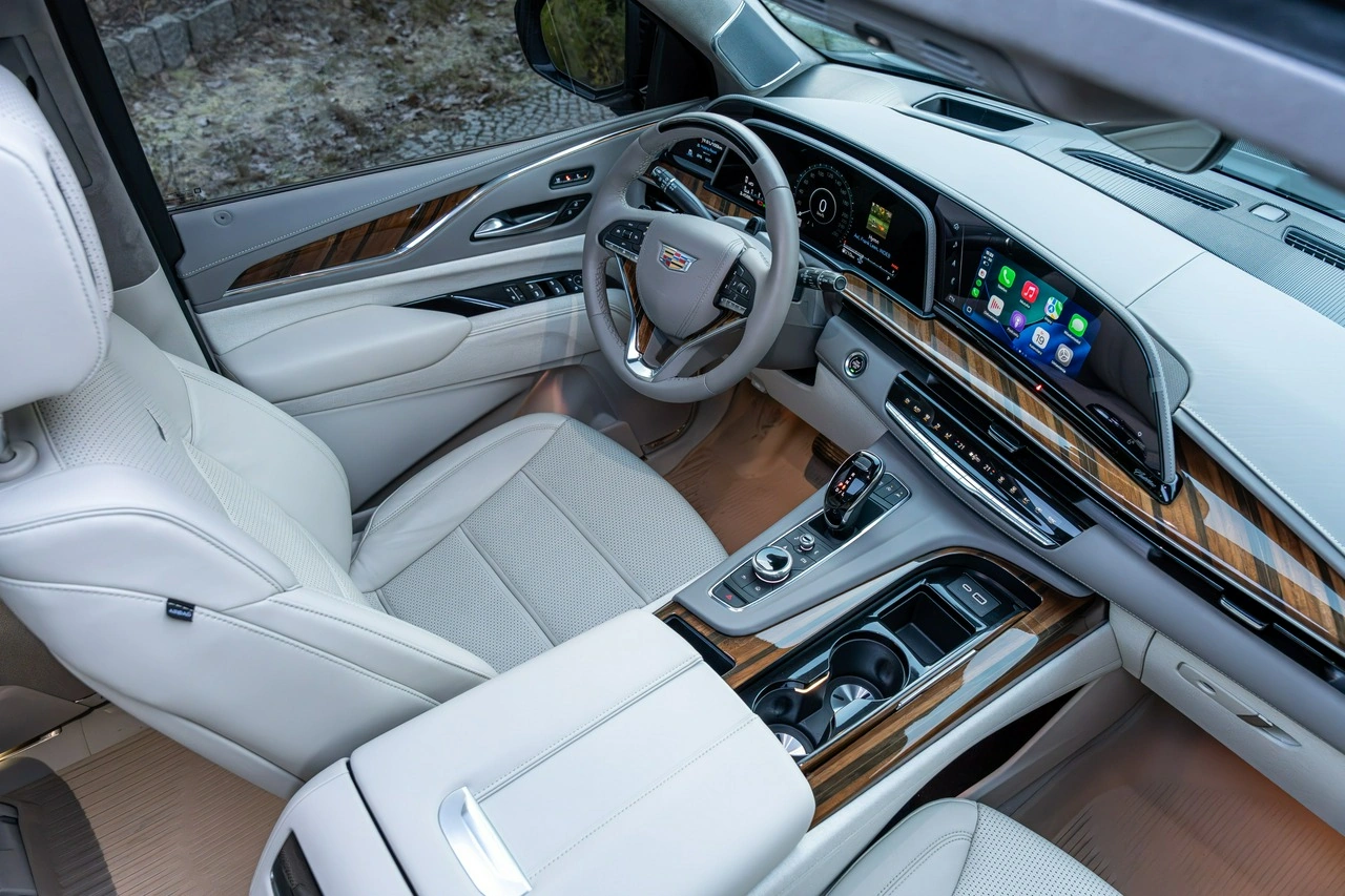 Cadillac Escalade - Zdjęcie 53