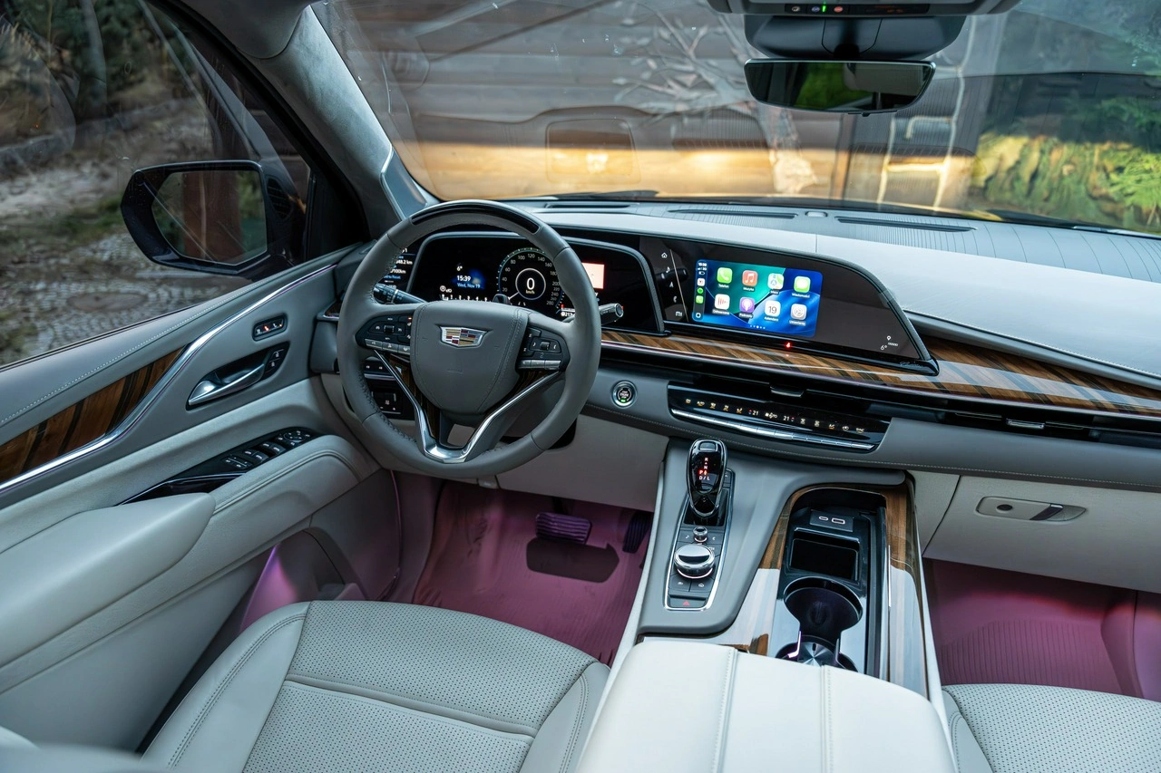 Cadillac Escalade - Zdjęcie 64