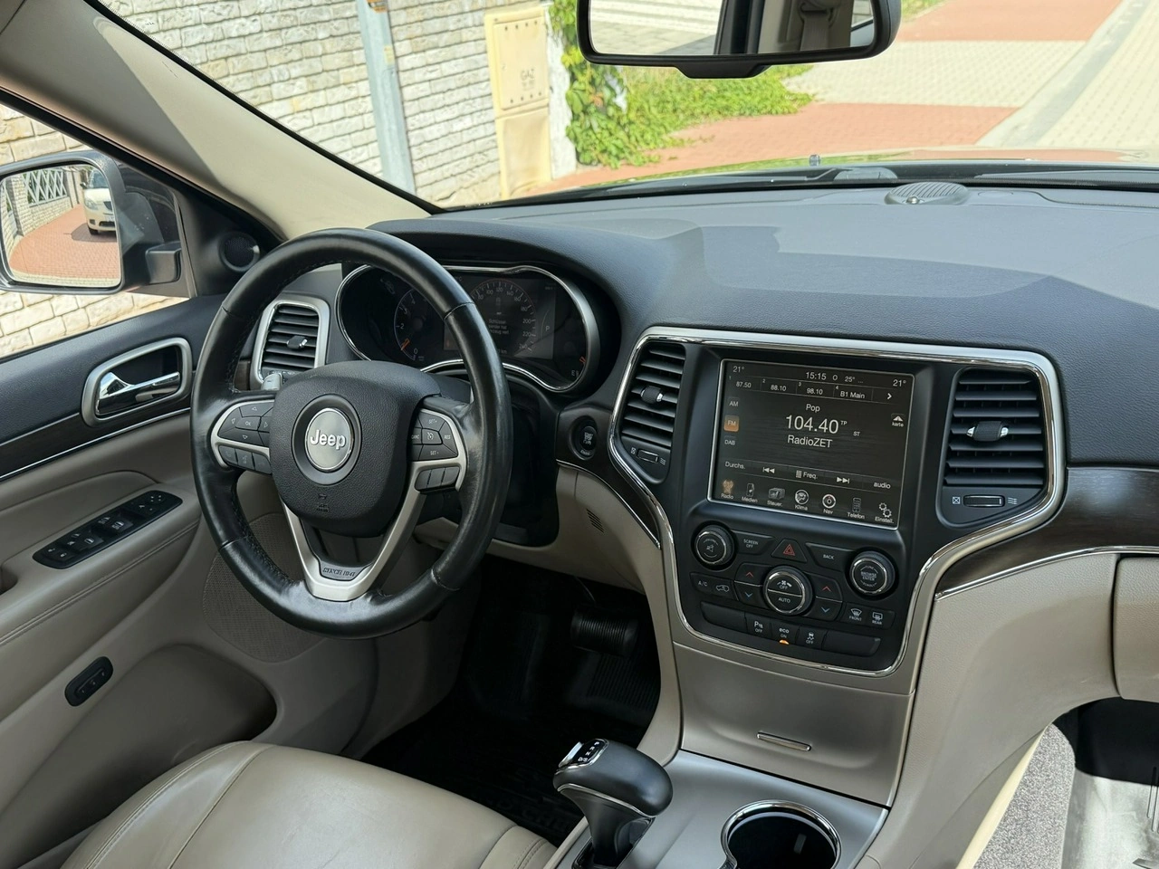 Jeep Grand Cherokee - Zdjęcie 8
