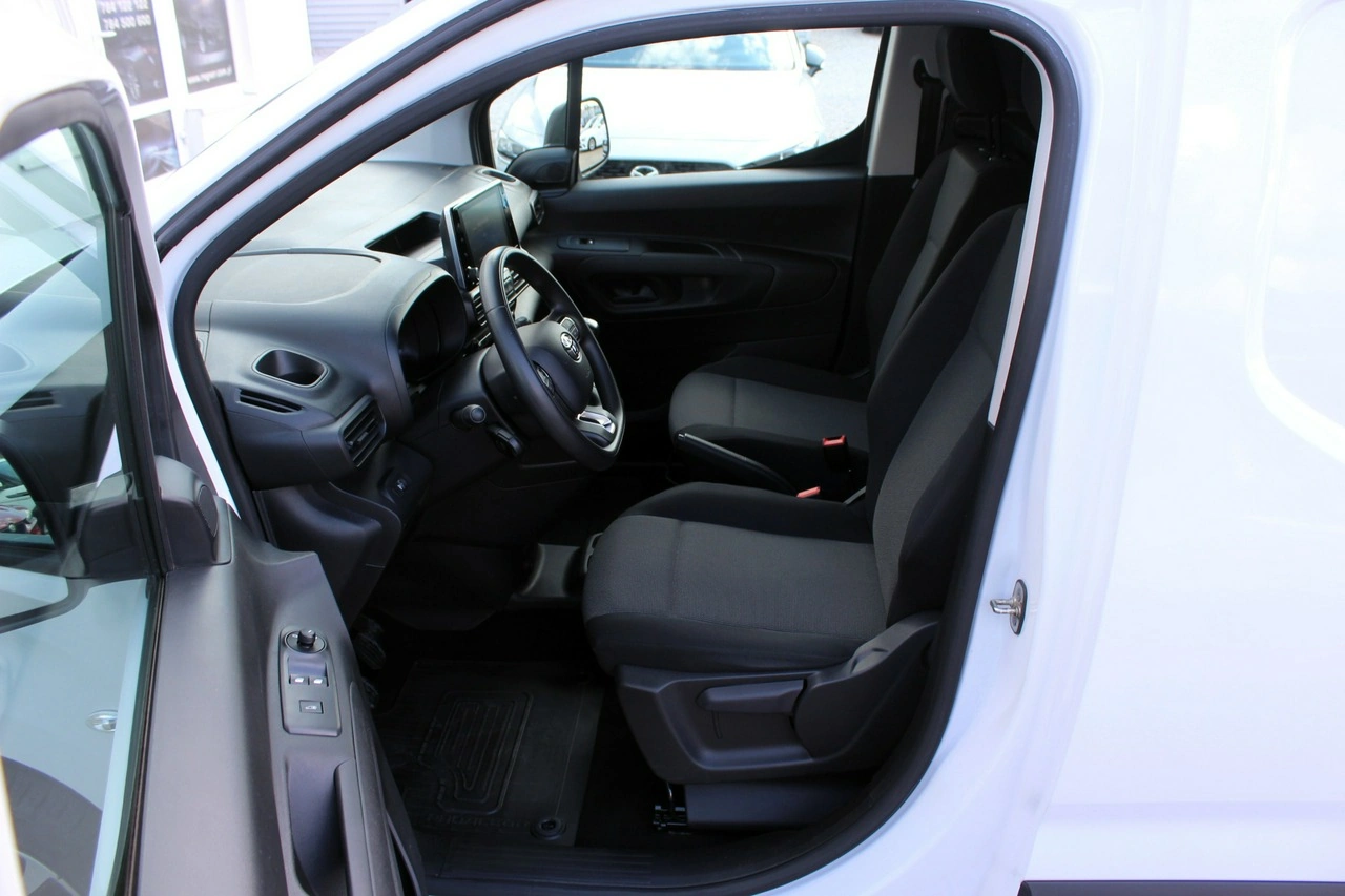 Toyota Proace City - Zdjęcie 13