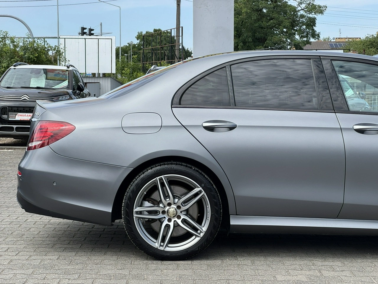 Mercedes E 43 AMG - Zdjęcie 12