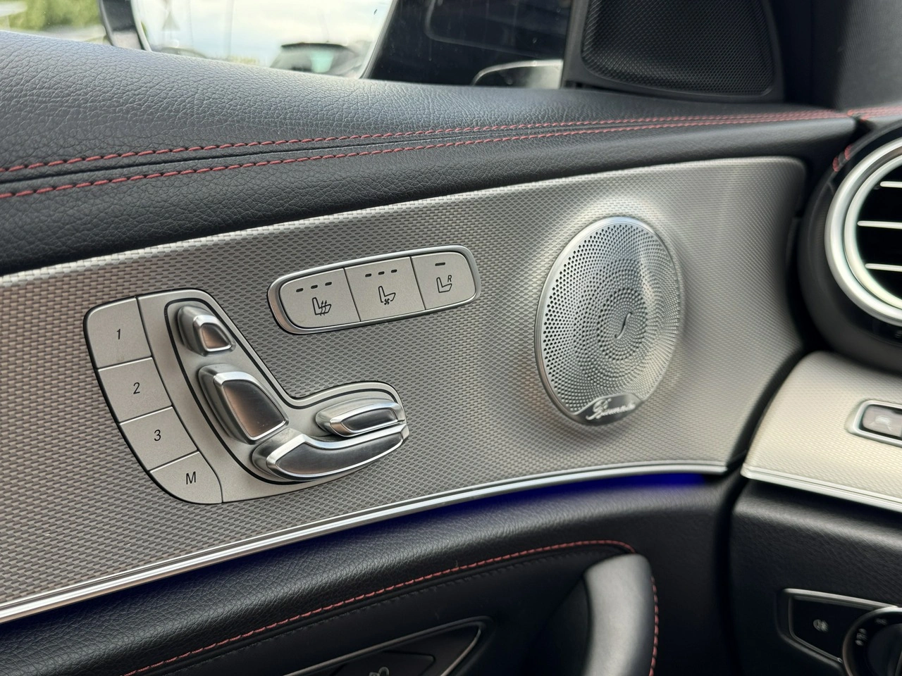 Mercedes E 43 AMG - Zdjęcie 24