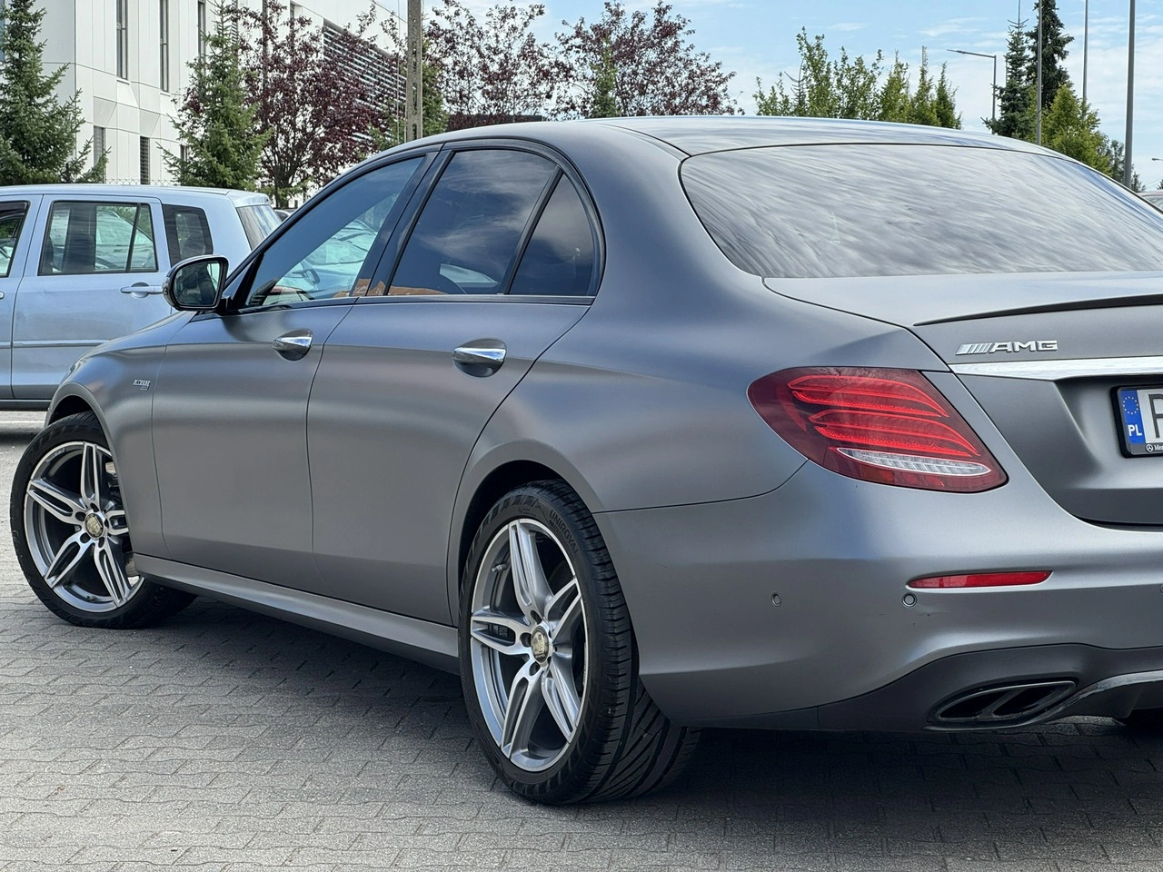 Mercedes E 43 AMG - Zdjęcie 7