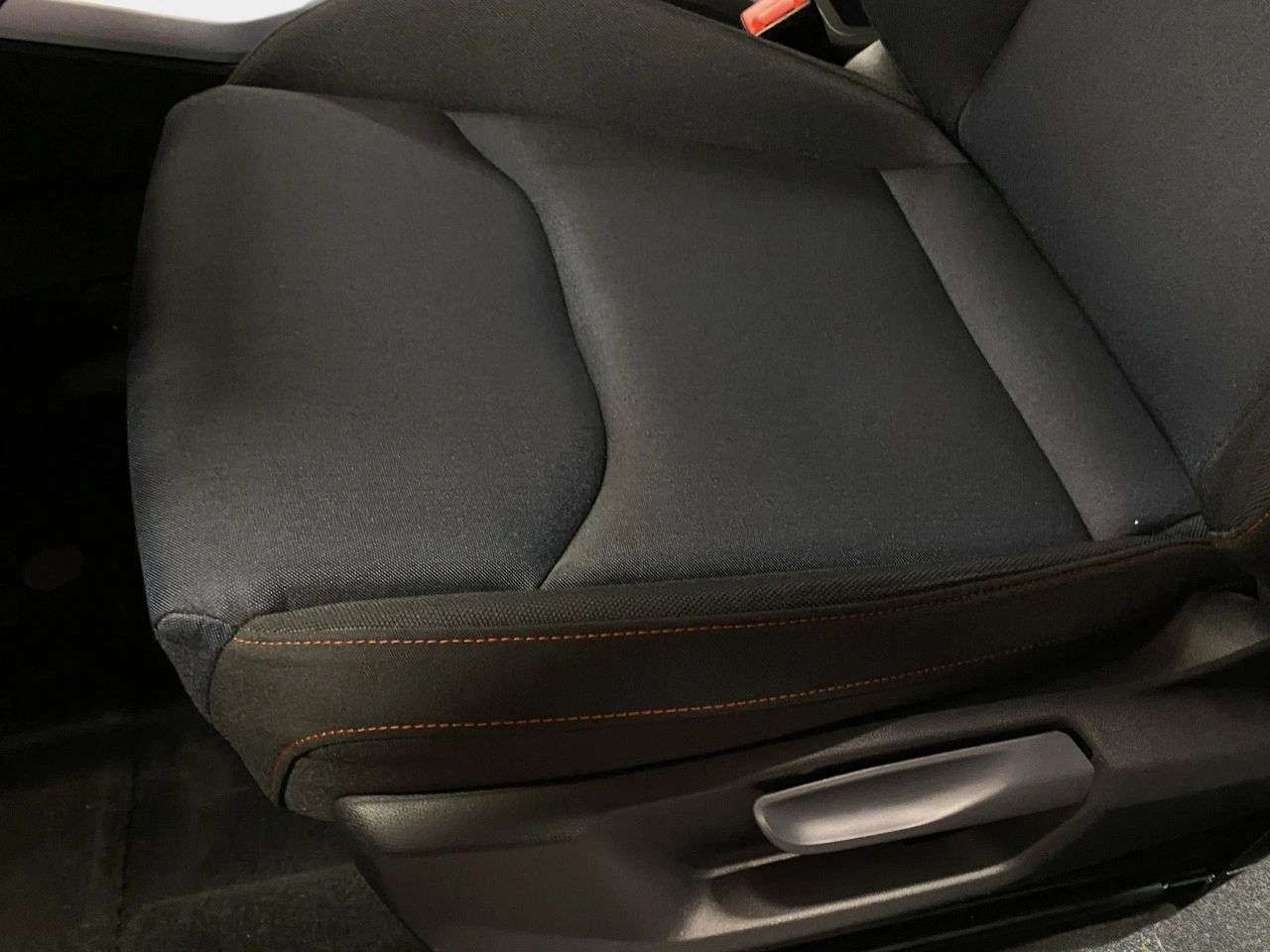 Seat Arona - Zdjęcie 12
