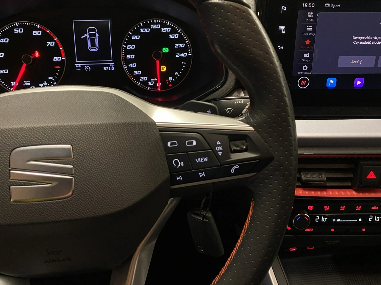 Seat Arona - Zdjęcie 20
