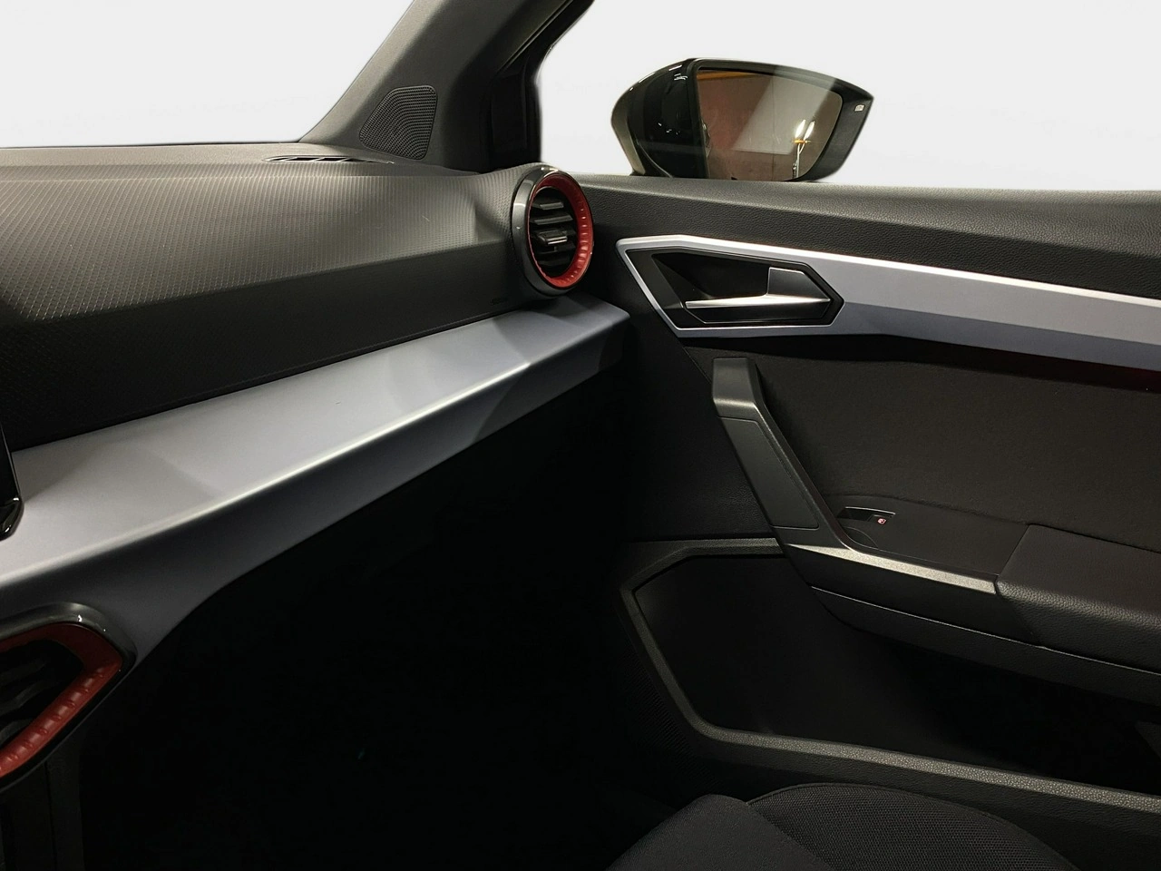 Seat Arona - Zdjęcie 34