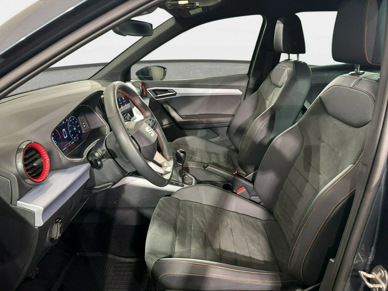 Seat Arona - Zdjęcie 5