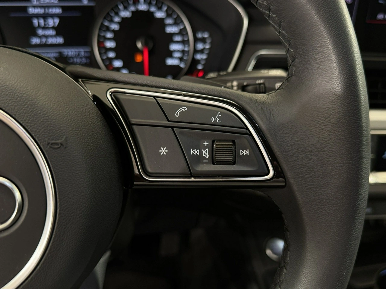 Audi A4 - Zdjęcie 15