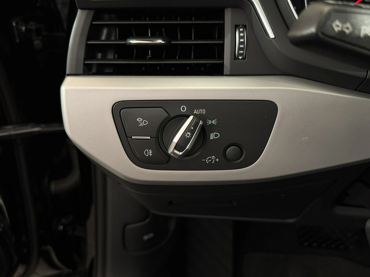 Audi A4 - Zdjęcie 27