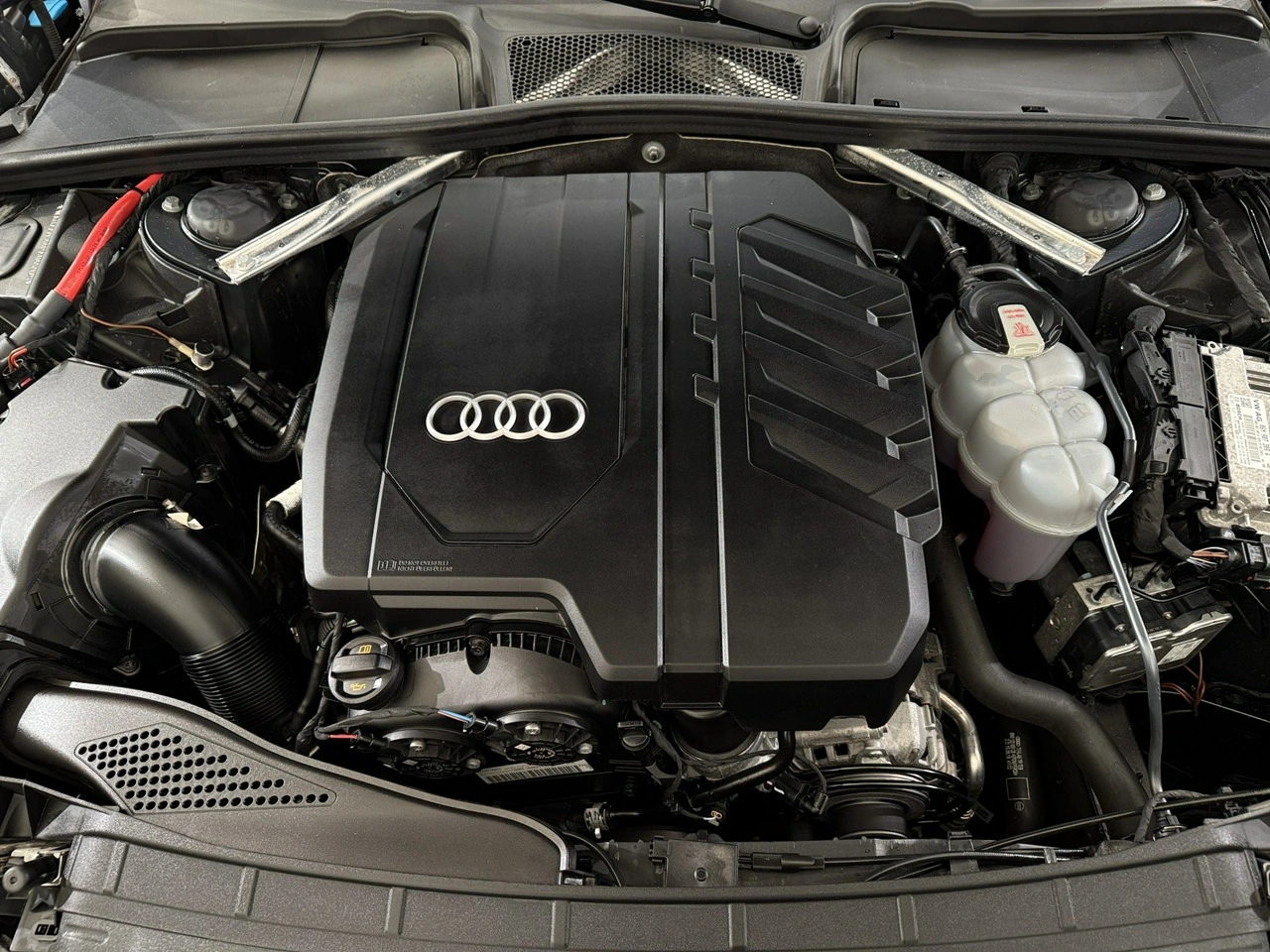 Audi A4 - Zdjęcie 32
