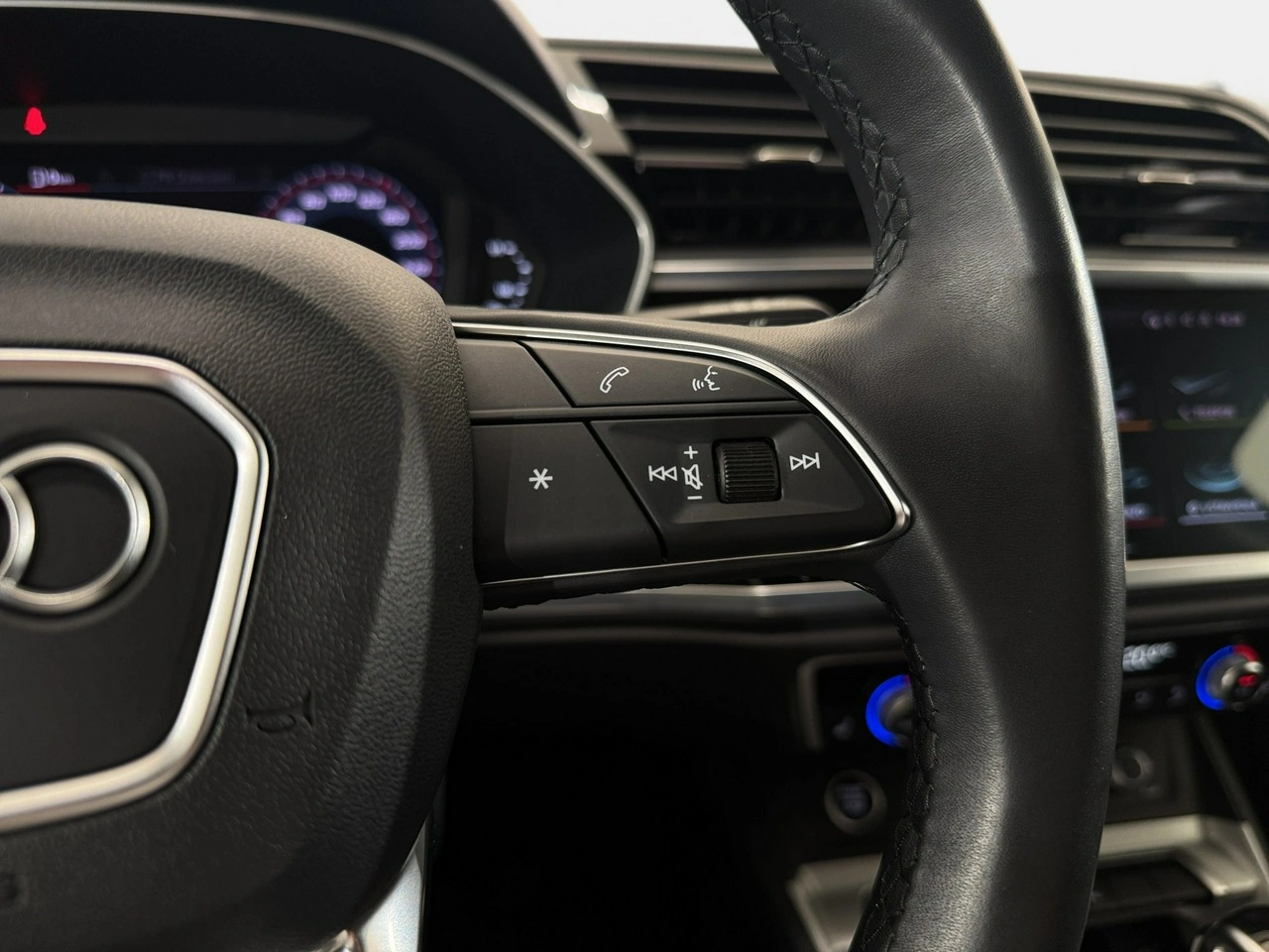 Audi Q3 - Zdjęcie 15