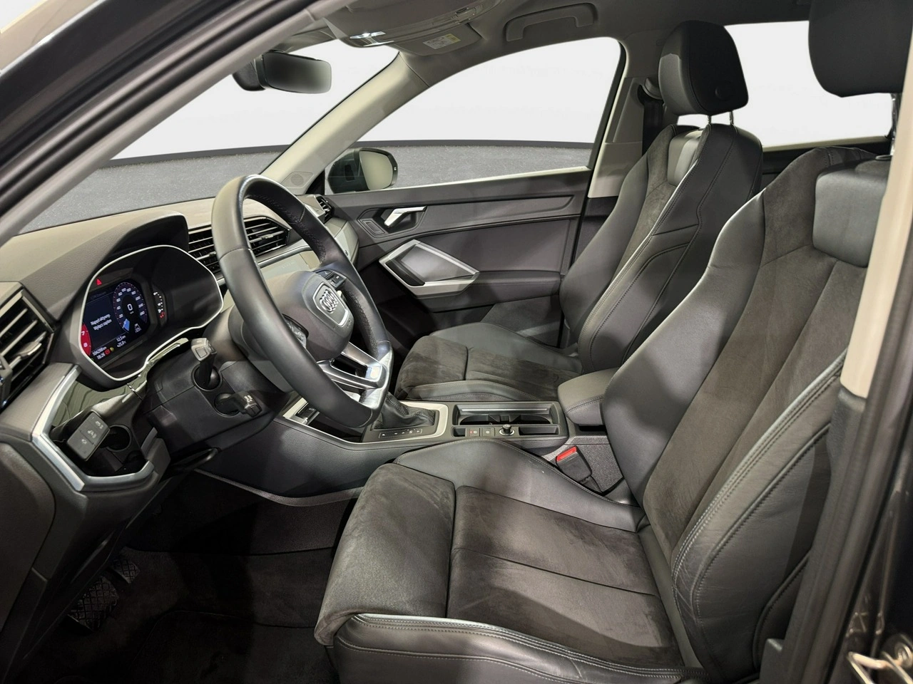 Audi Q3 - Zdjęcie 26