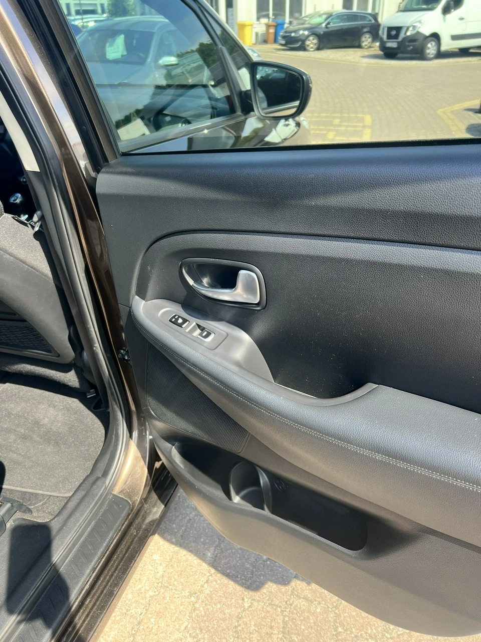 Kia Carens - Zdjęcie 9
