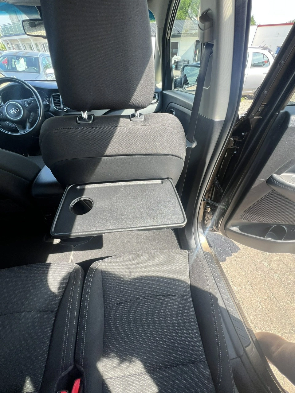 Kia Carens - Zdjęcie 11