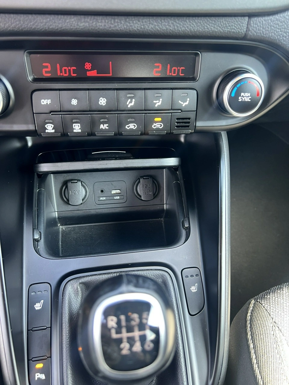 Kia Carens - Zdjęcie 23