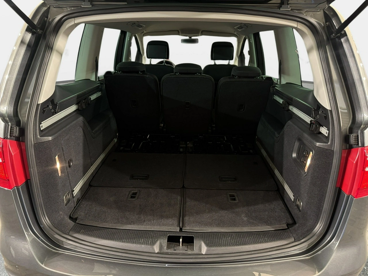 Seat Alhambra - Zdjęcie 28